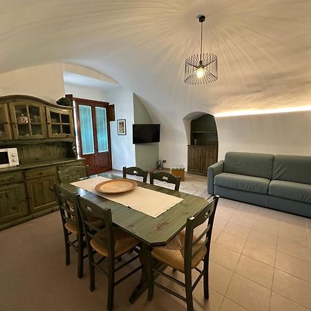 كيارامونتي غولفي Historic B&B Apartments Home المظهر الخارجي الصورة