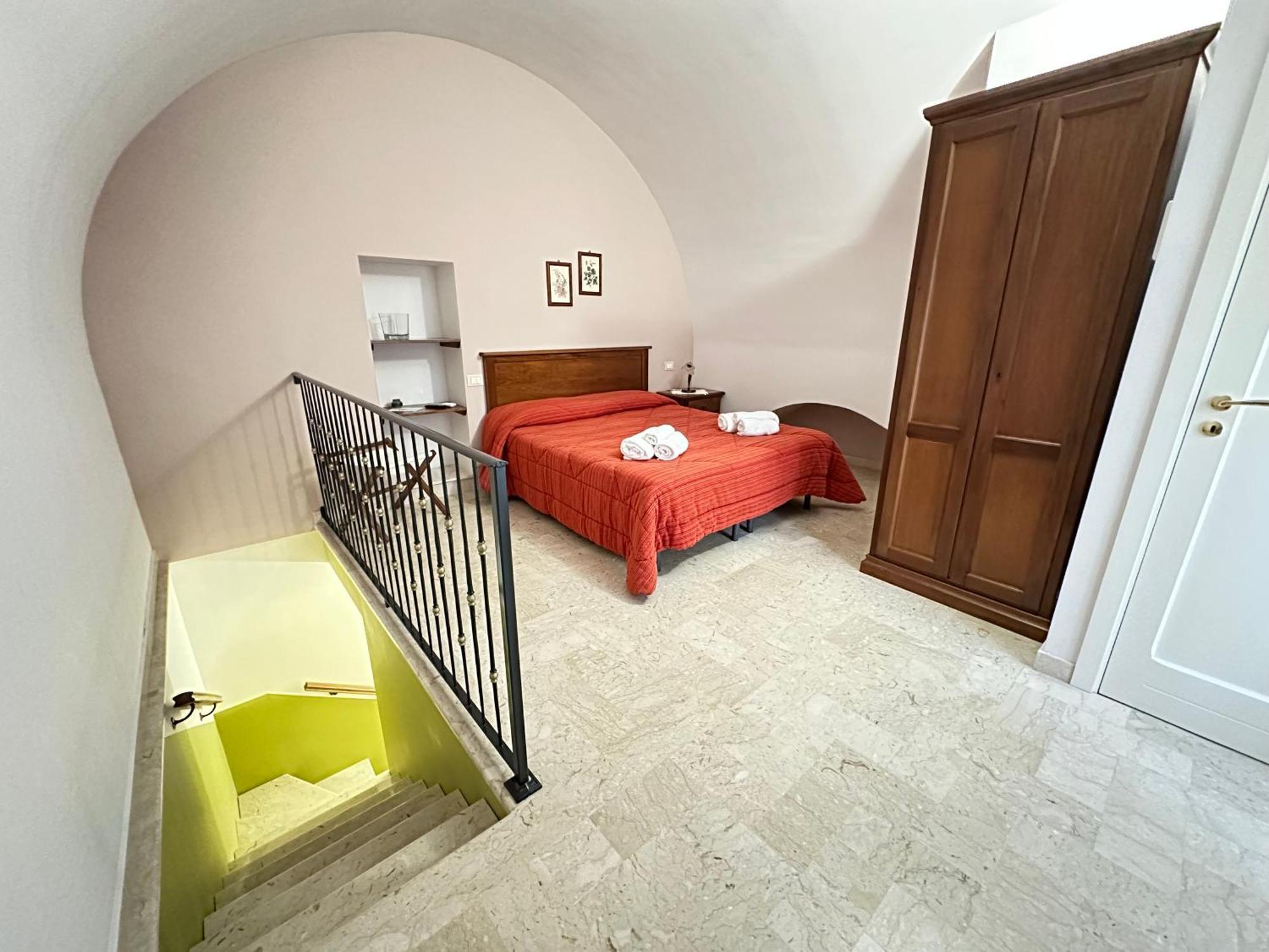 كيارامونتي غولفي Historic B&B Apartments Home المظهر الخارجي الصورة