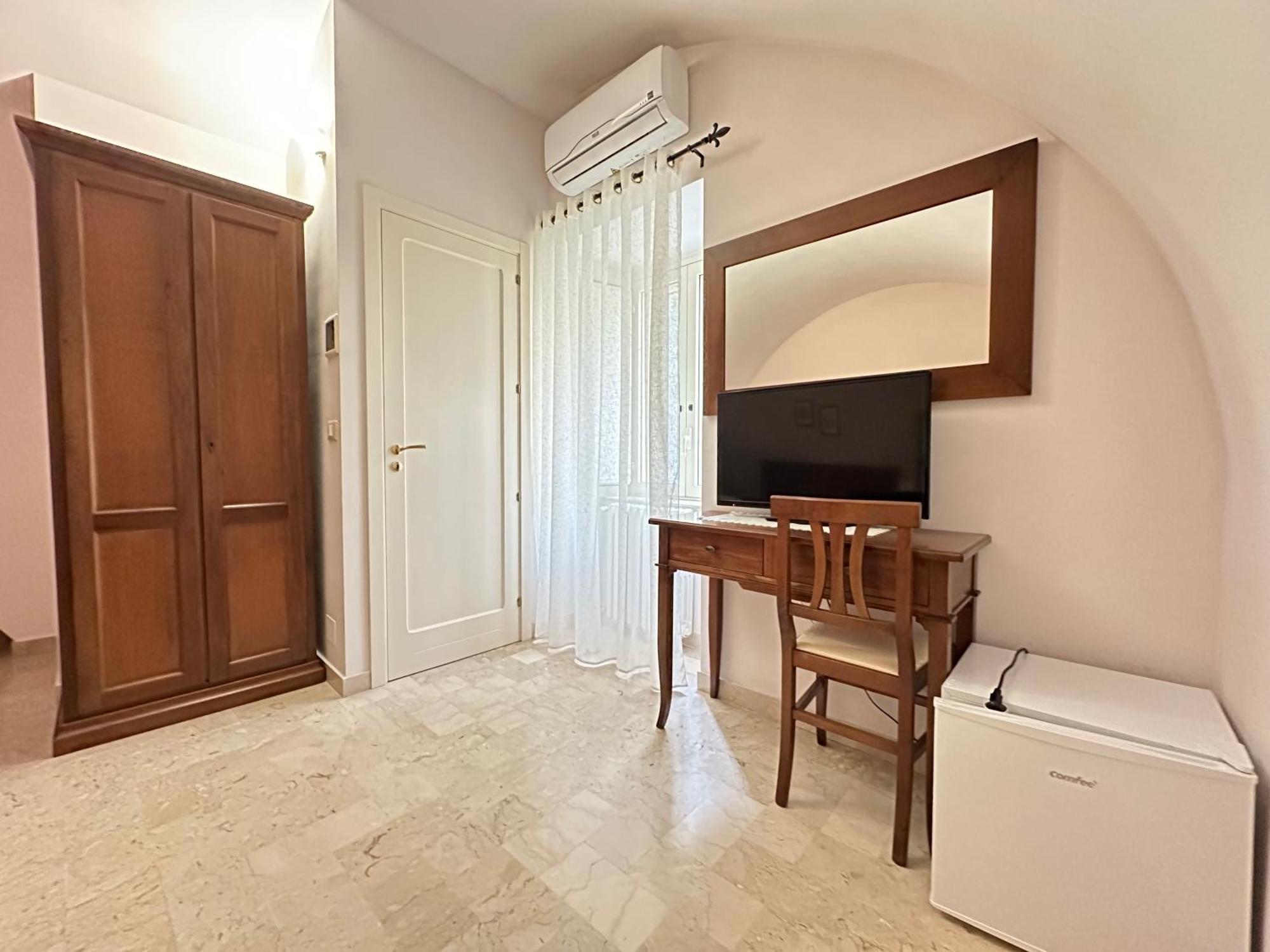 كيارامونتي غولفي Historic B&B Apartments Home المظهر الخارجي الصورة
